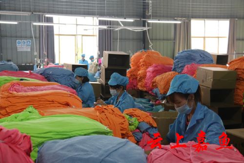 吉揚日用品公司 日夜趕制訂單，全力拓展外匯市場